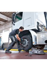 Gds 18v 1050H Çift Akülü Darbeli Somun Sıkma Makinesi (2x8Ah) 06019J8502